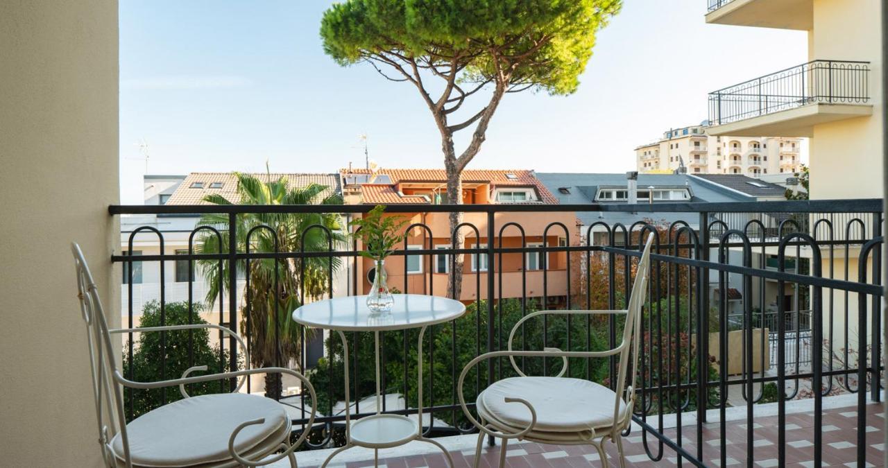 Hotel Stella Riccione Buitenkant foto
