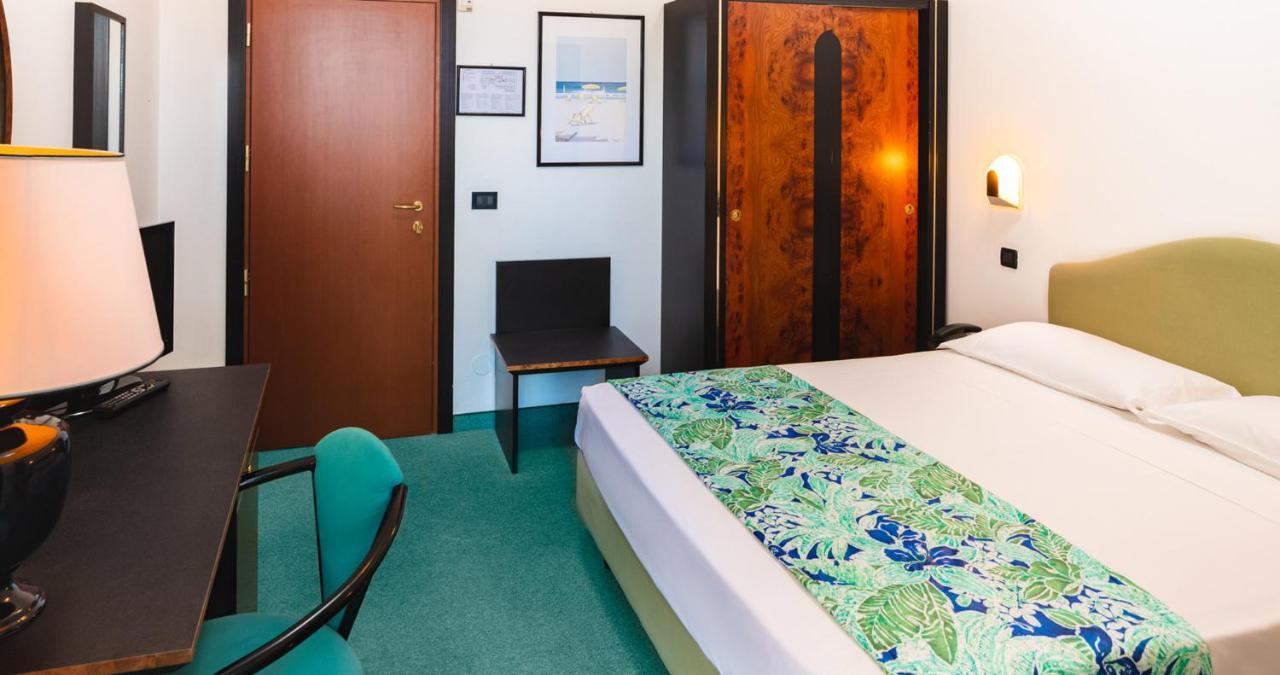 Hotel Stella Riccione Buitenkant foto