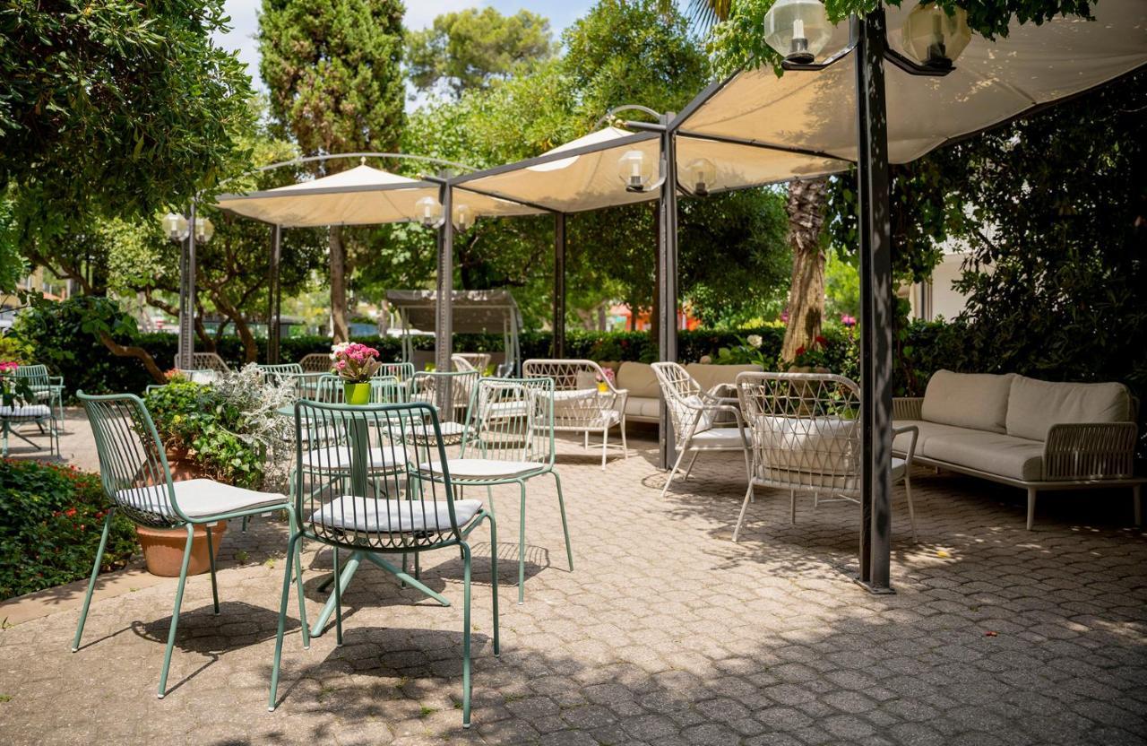 Hotel Stella Riccione Buitenkant foto